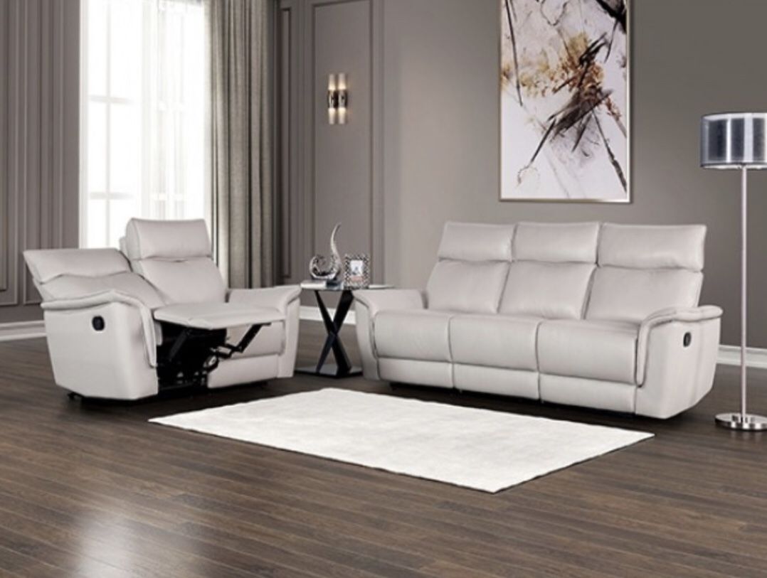 Leather Recliner sofa And loveseat brand new