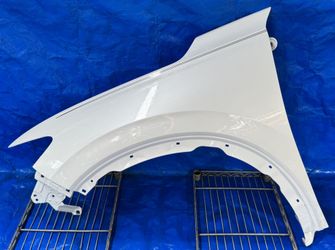 HONDA HR-V LEFT DRIVER SIDE FENDER ASSEMBLY WHITE (NH883P) 2023-2025