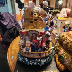 Mickey Mouse 75th Anniversary Snowglobe And Music