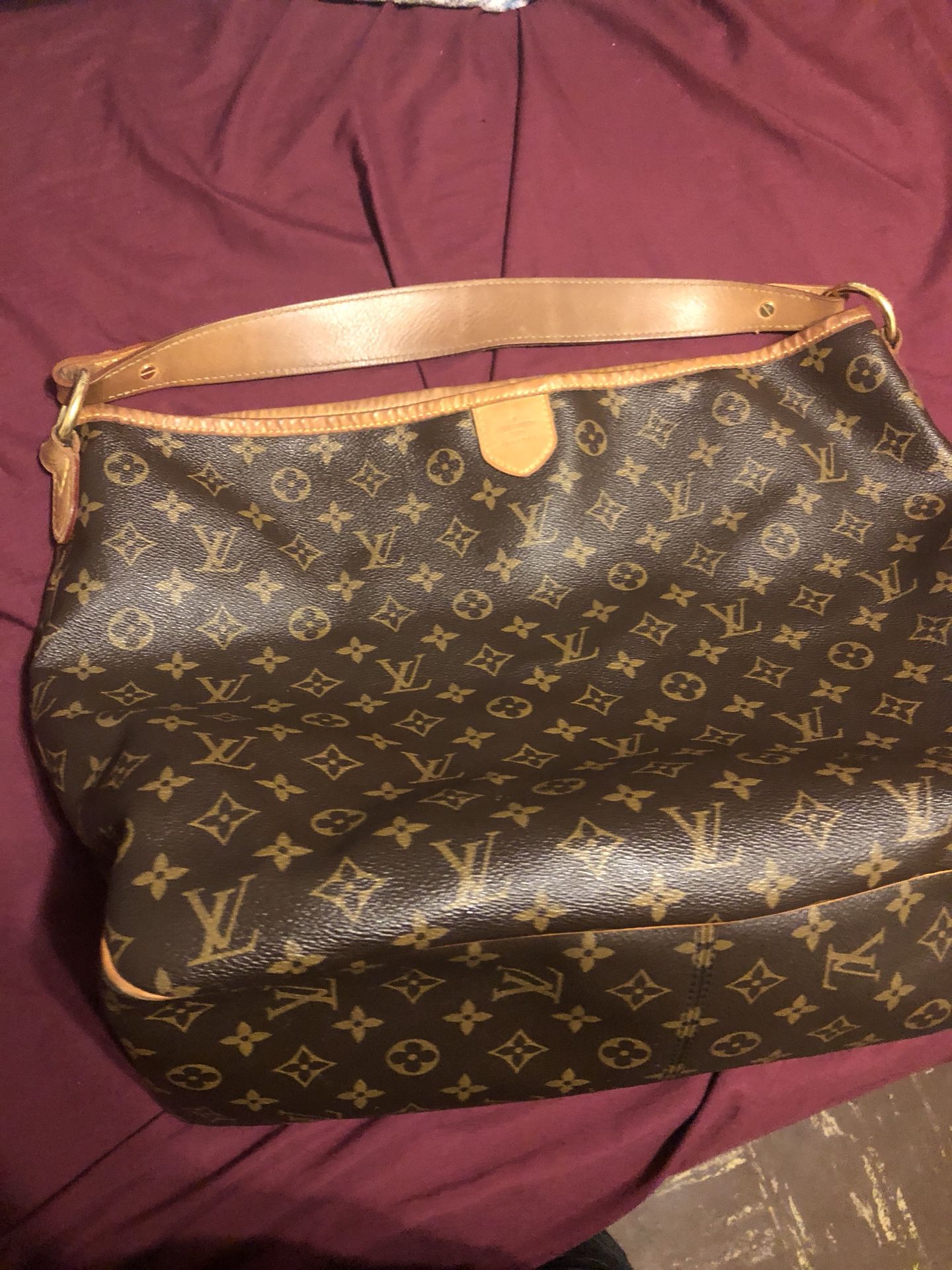 Louis Vuitton Looping Bag for Sale in Phoenix, AZ - OfferUp