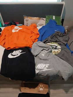 Boys lg nike hoodies