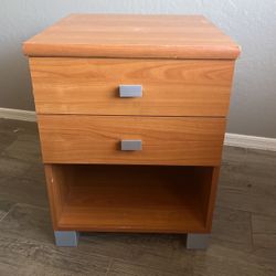 2-Drawer End Table Nightstand 