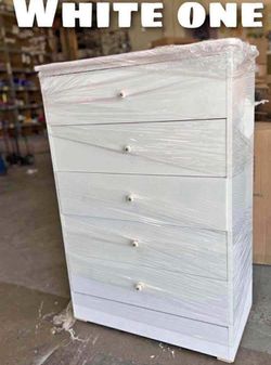 Dresser 5 drawers