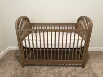 Brownish Gray Crib with Newton mattress