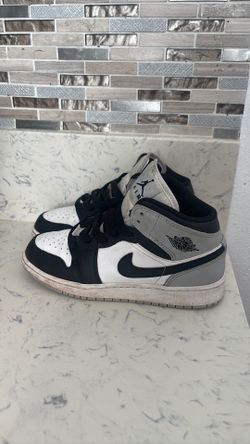 Jordan 1 black n grey 4.5y