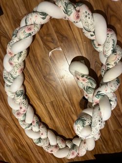 braided floral baby nest