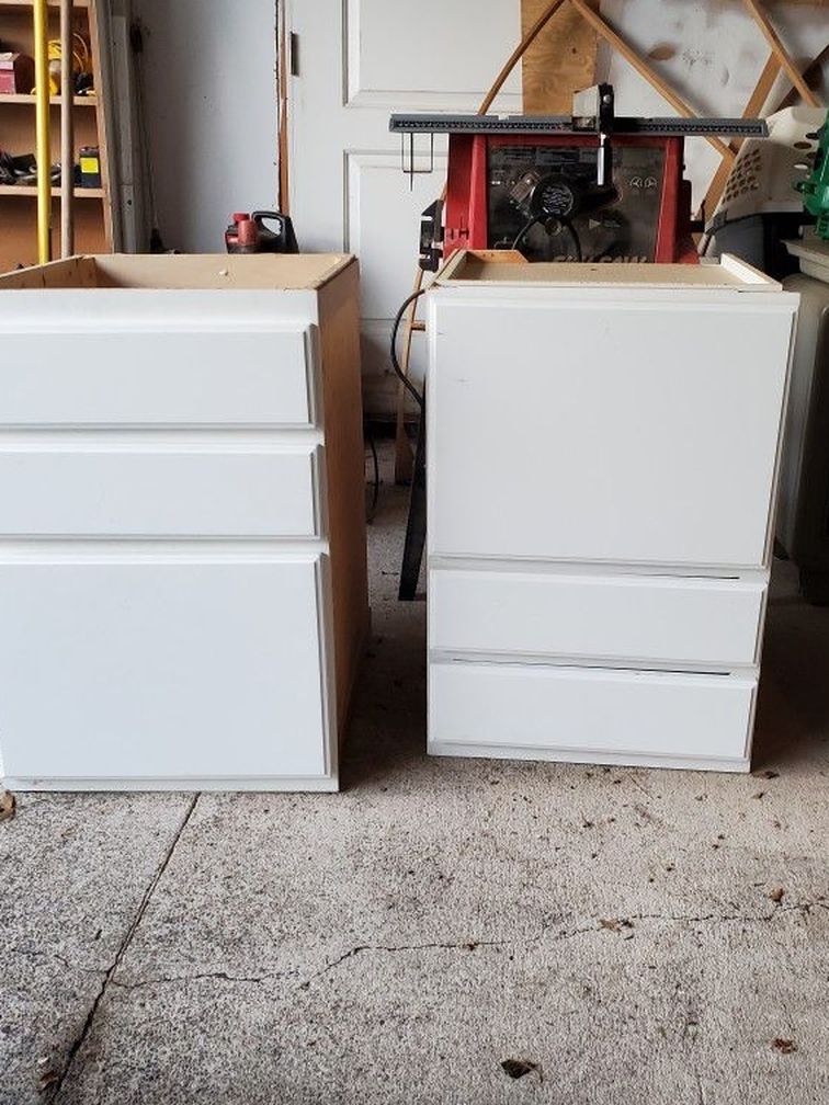 Sectional Desk, Not All Parts Shown