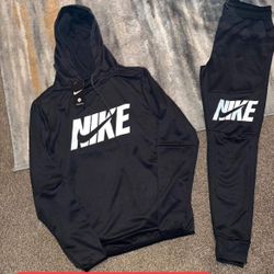 Black N White Men Pull Over Nike Sweatsuit . Sizes Small Med Large Xl 