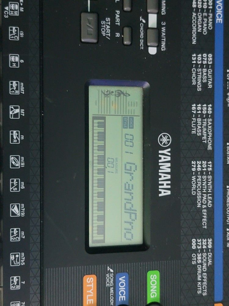 Yamaha PSR-E253 61 -key Portable Electronic Keyboard