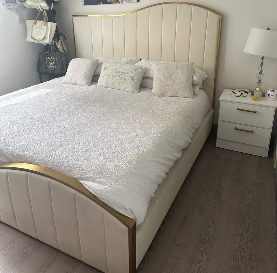 King Size Bed, Sofa Bed, Nightstand & Lamp