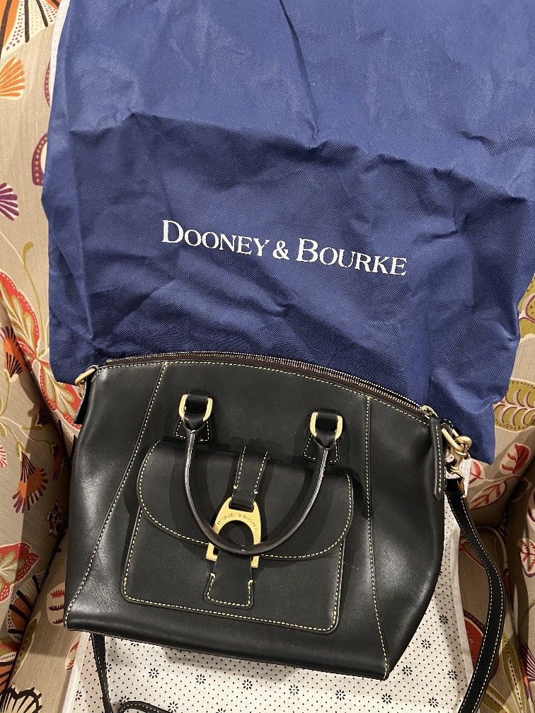 Dooney & Bourke Purse
