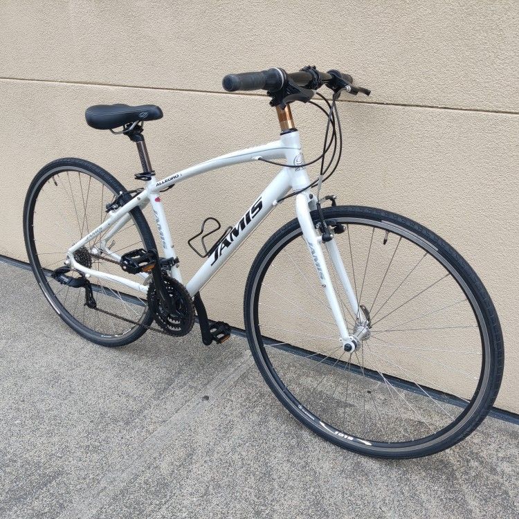 2011 Jamis Allegro 1 28" 700c 24-Speed Hybrid Gravel/Road/Commuter Bike - Light 16" Frame - Comfort Seat - Tuned! - Shimano System (MSRP $500)