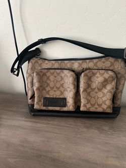 Coach Signature Canvas Messenger Bag