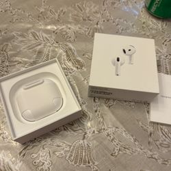 Brand New ORIGINAL AirPods 4 Noise Cancellation
