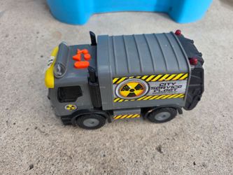 $6 Small truck