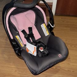 baby carseat