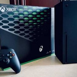 XBox X 1TB (like new)