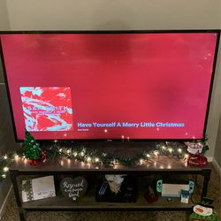 55 Inch TCL Tv With Roku