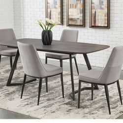 Used Dining table w/ 4 Chairs
