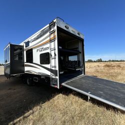 2014 Keystone Fuzion 342