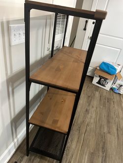 bookshelf