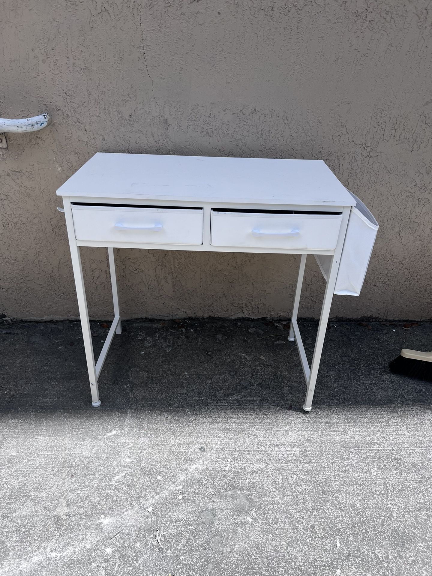 White Desk