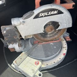 SKIL Miter Saw (Excellent Condition )