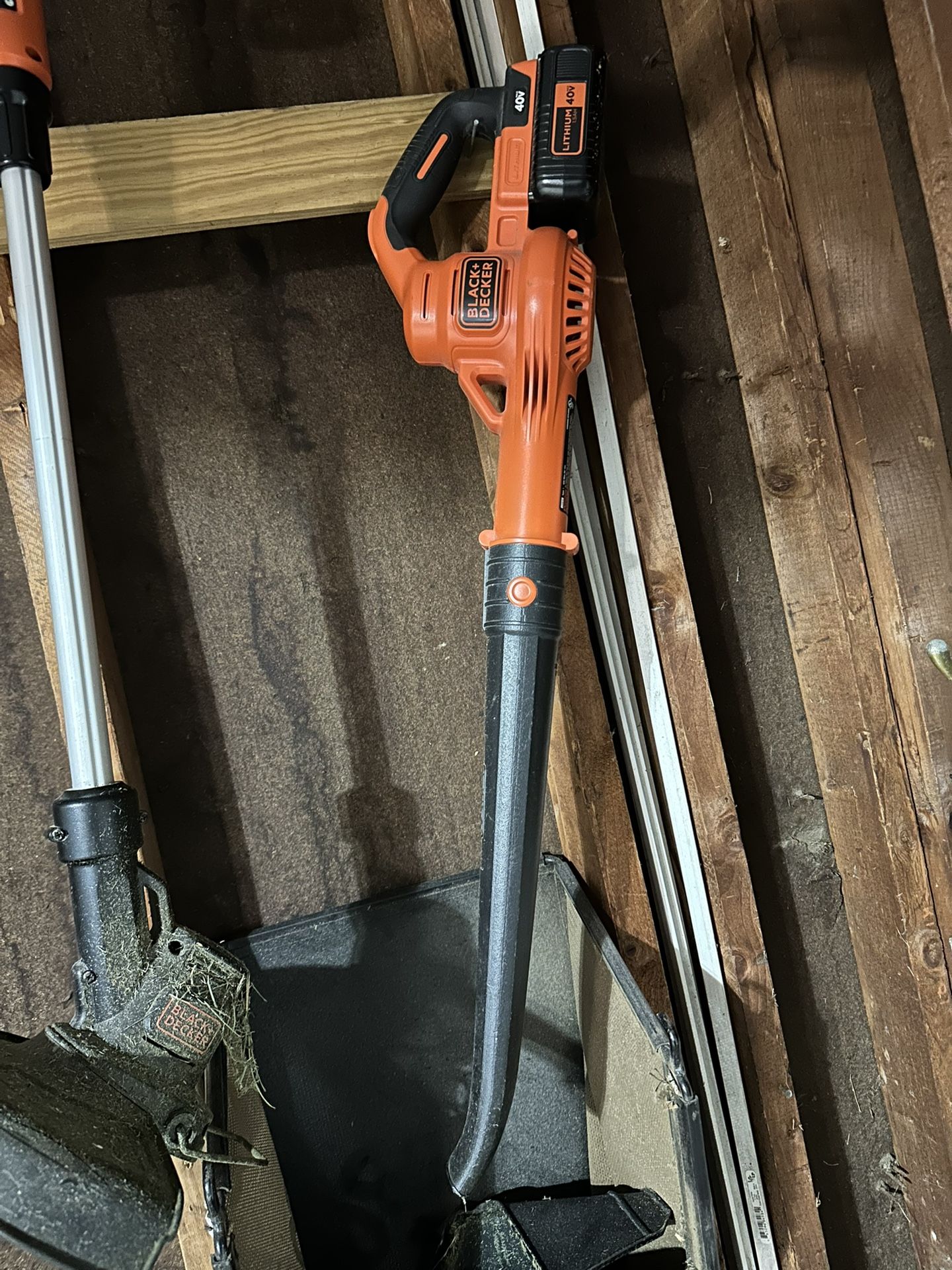 Cordless Leaf Blower