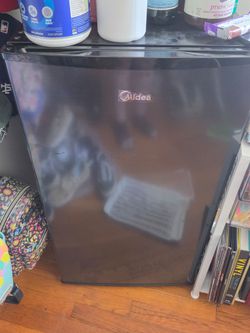 Midea mini fridge & LG TV