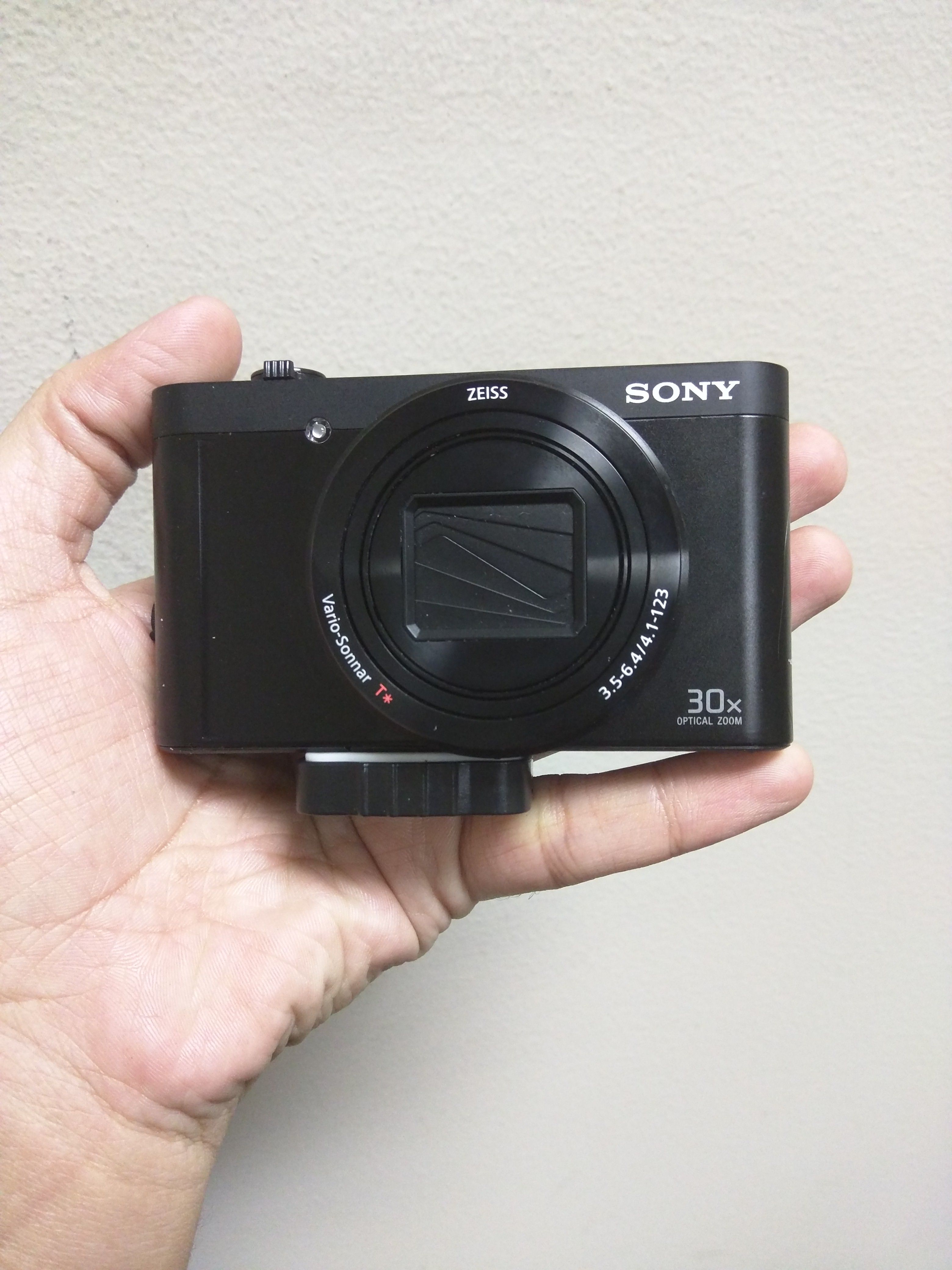 Sony cybershot WX500