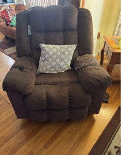 Recliner with Heat and Message