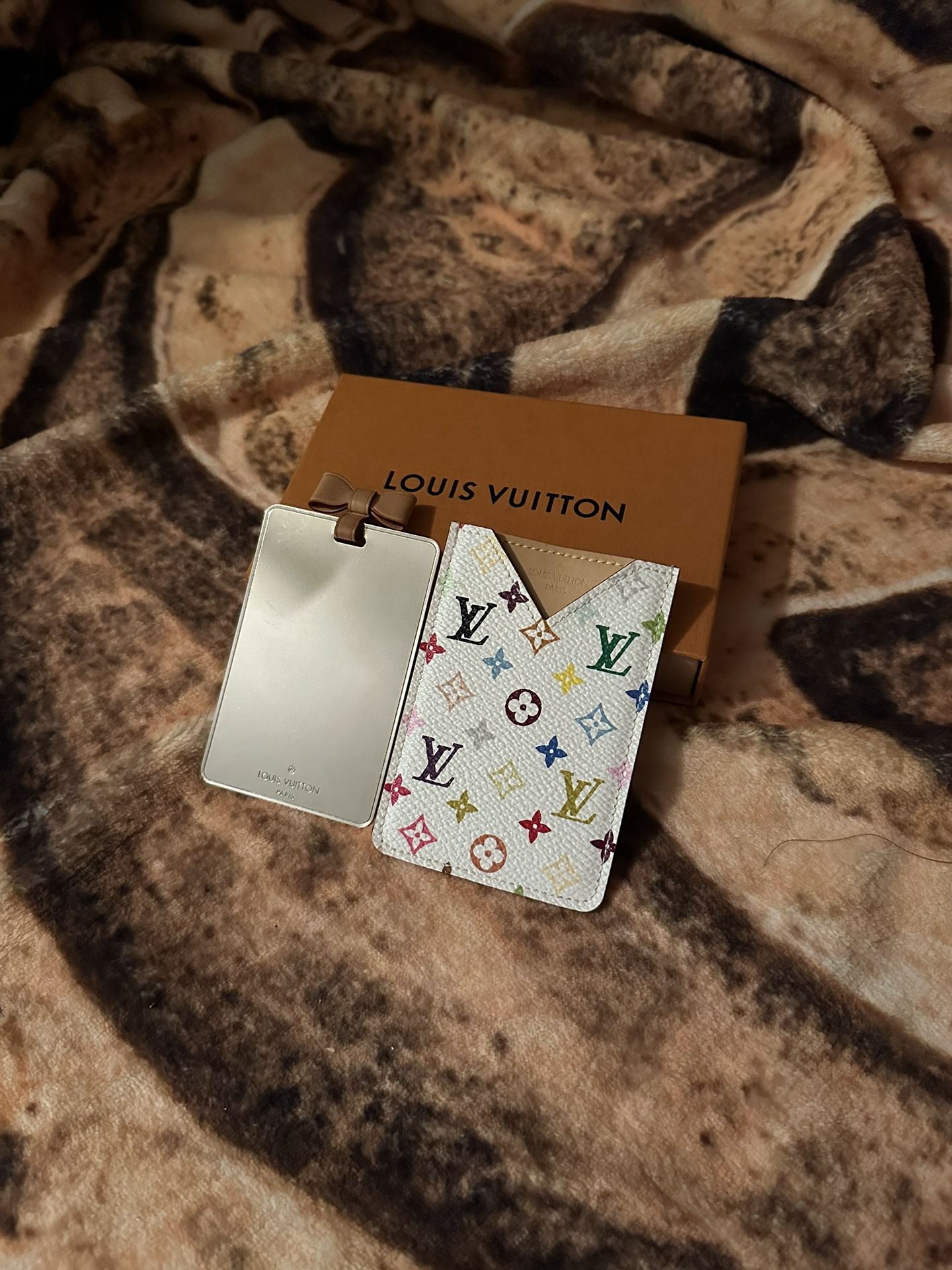 Multicolor Mirror