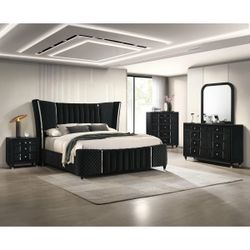 4pc Queen Bedroom Set đź–¤ Black Velvet