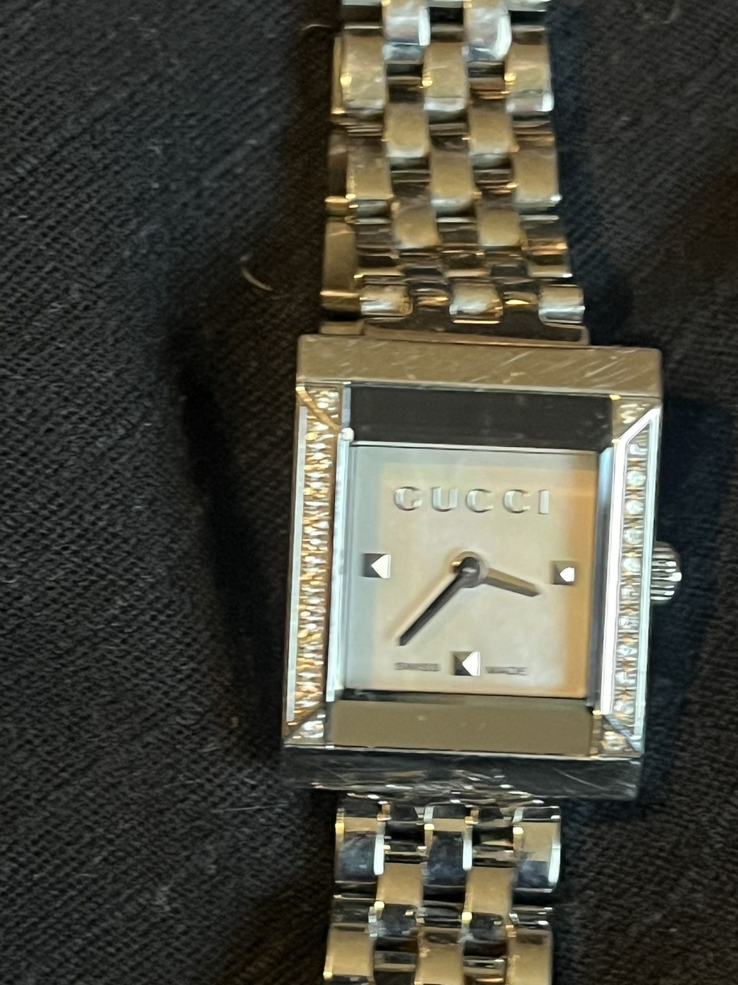 Ladies Authentic Gucci Watch Pearl Face