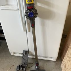 Dyson Vacuum 