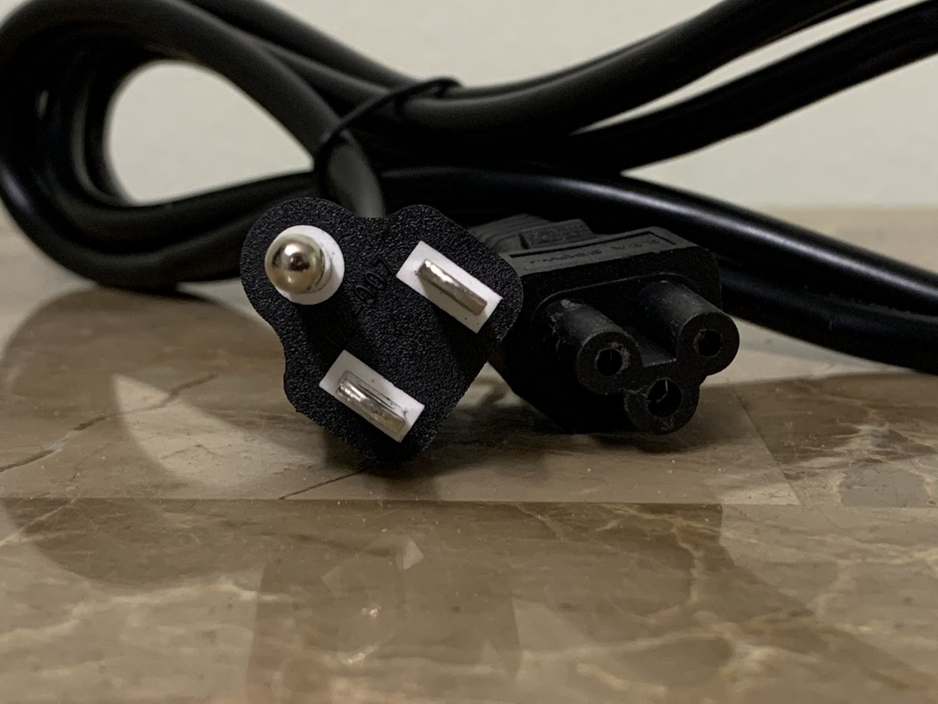 Universal Mickey Mouse Power cable 3 pin / 3 prong for desktop , AIO , monitor or other compatible devices