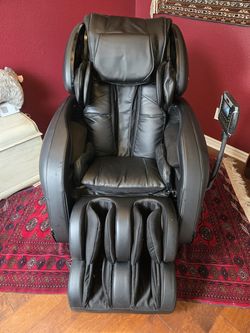 Massage Chair Infinity Deluxe 8500 Series - Excellent Condition