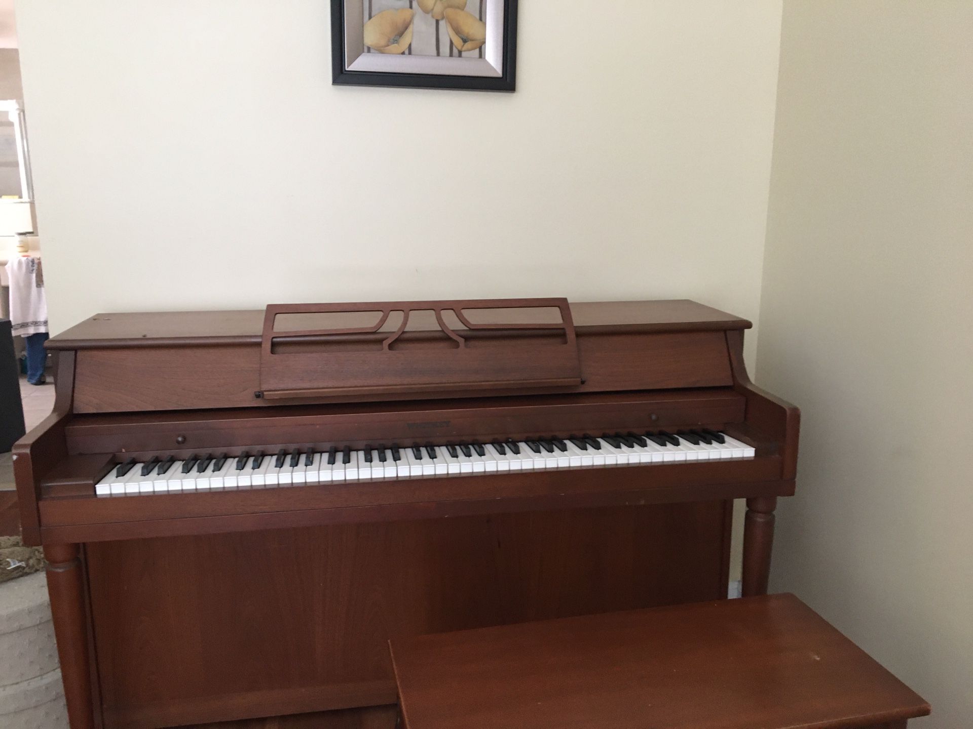 Piano/ furniture