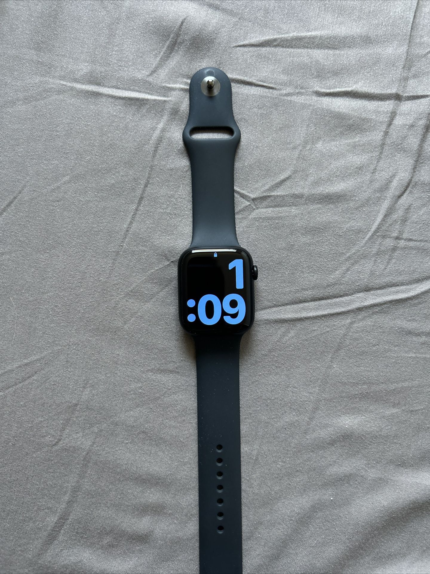 Apple Watch Series 8 GPS 45 MM M/L Size