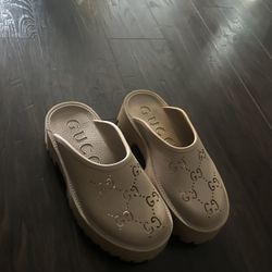 Gucci Slides 