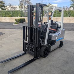2016 UniCarriers 40 Forklift MP1F1A20LV Propane w/Side Shift