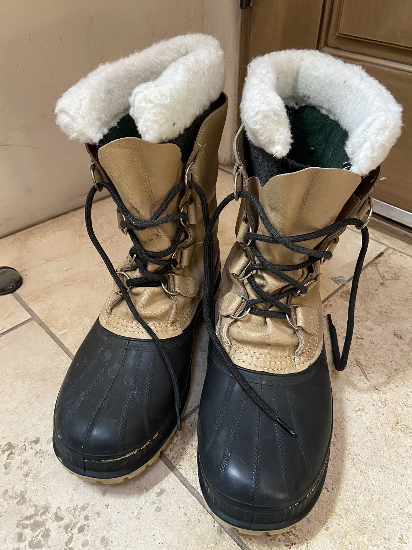 Men’s snow boots