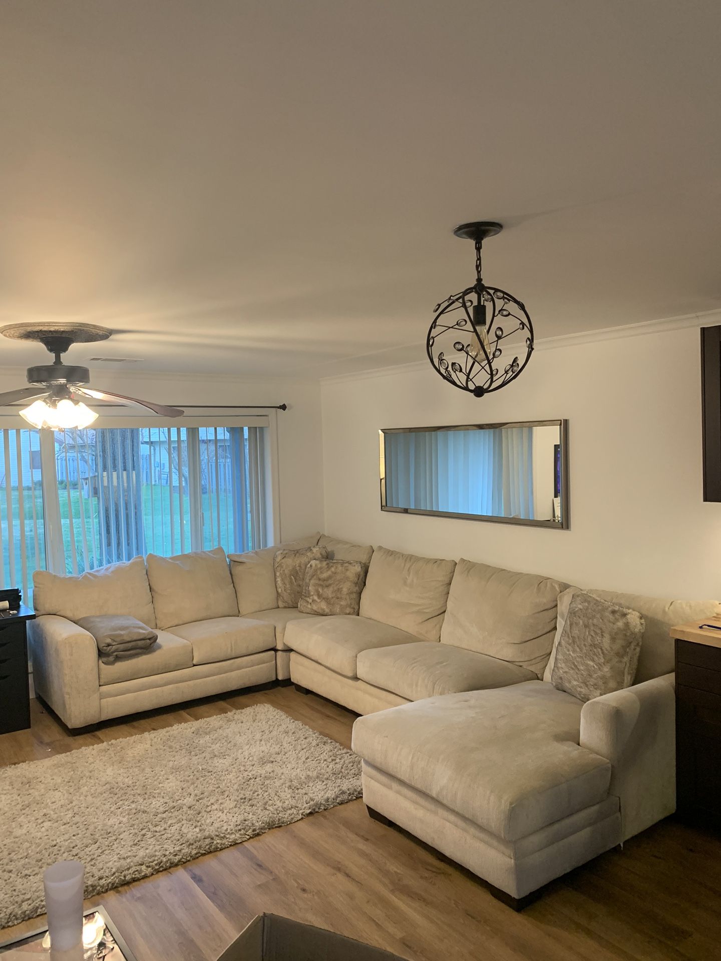Luxe 4 Pc LAF Sectional - Bob’s Discount Furniture