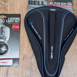 Bell Gel Plus Black Bicycle Seat Pad, Anti-Slip Base Grips The Saddle Coosh 500 + Locking Light Set
