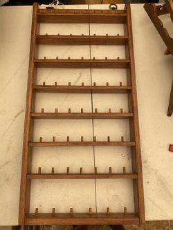 Vintage thimble holder holds 53