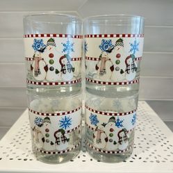 Set of 4 Vintage Debbie Mumm Christmas snowman family glasses.  12 oz, 4” tall. Bright and shiny.