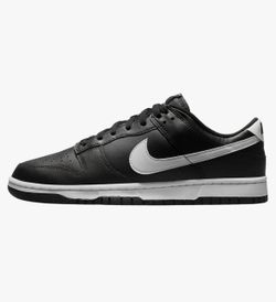 Nike Low Dunks Black Men Size 9 