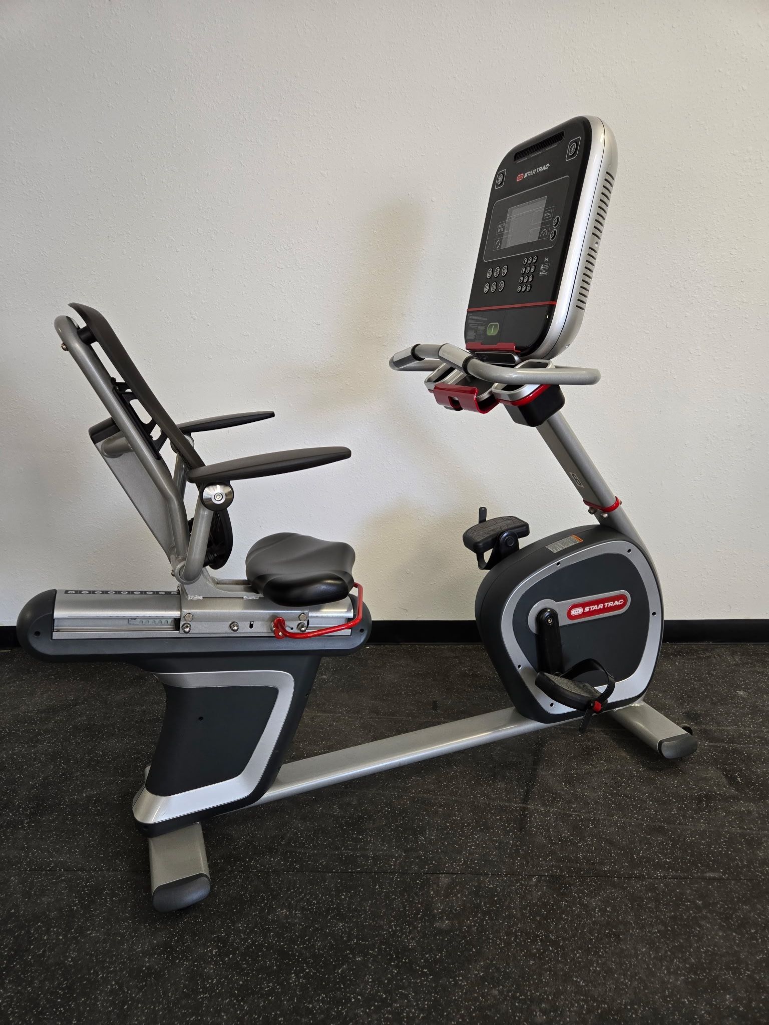 Star Trac Series S-RBx Recumbent Bike