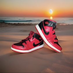 Nike Air Jordan 1 Boys Mid Top Red Black & White - Sneakers Lace Up SIZE 10C