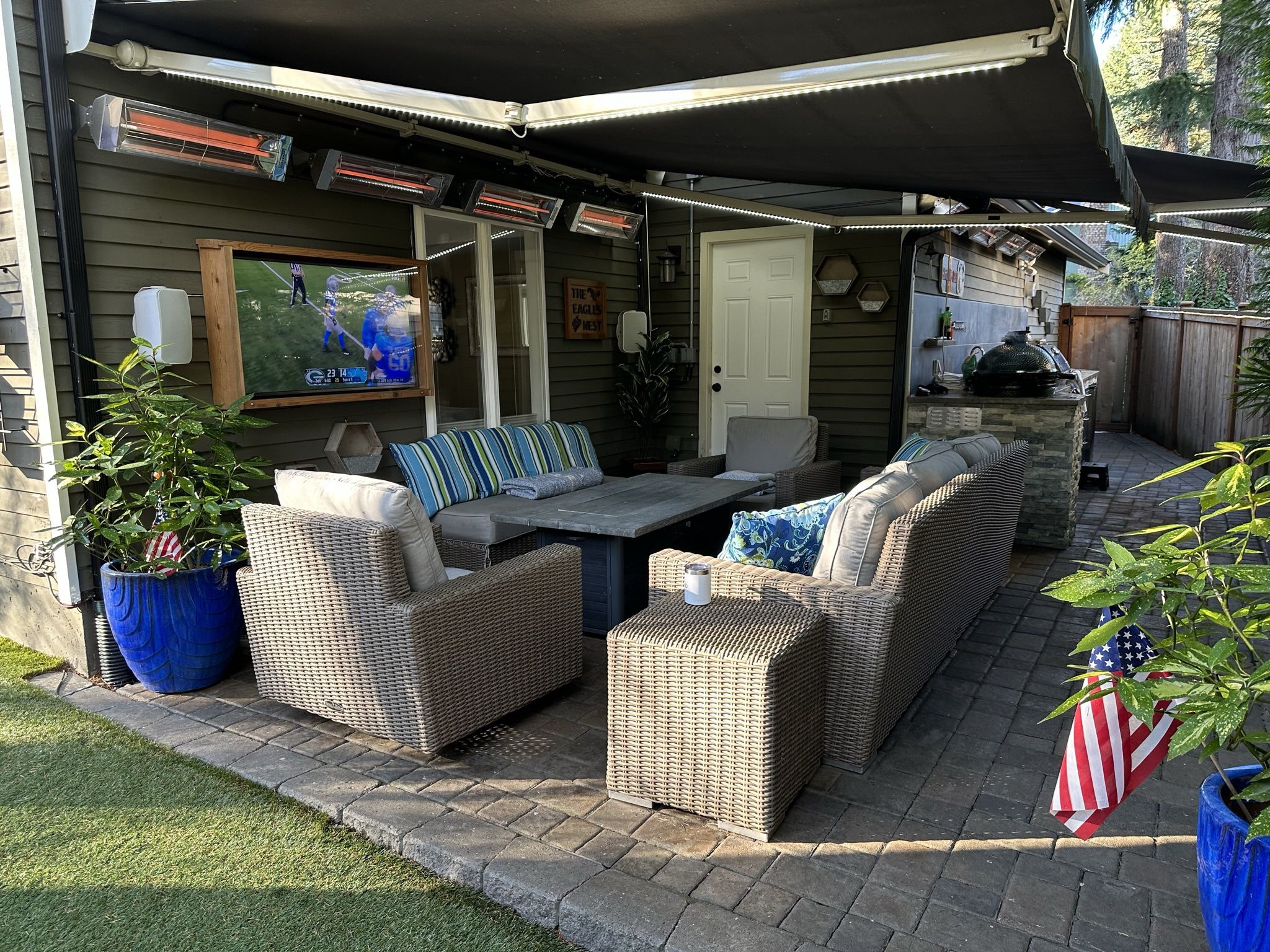 Sunset West Coronado Patio Lounge Set with Cedar Ridge Gas Fire Pit